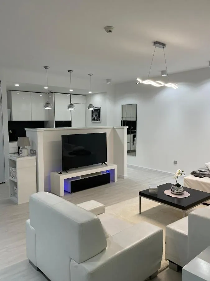 Lovely New Apartment By The Parliament Budapesta