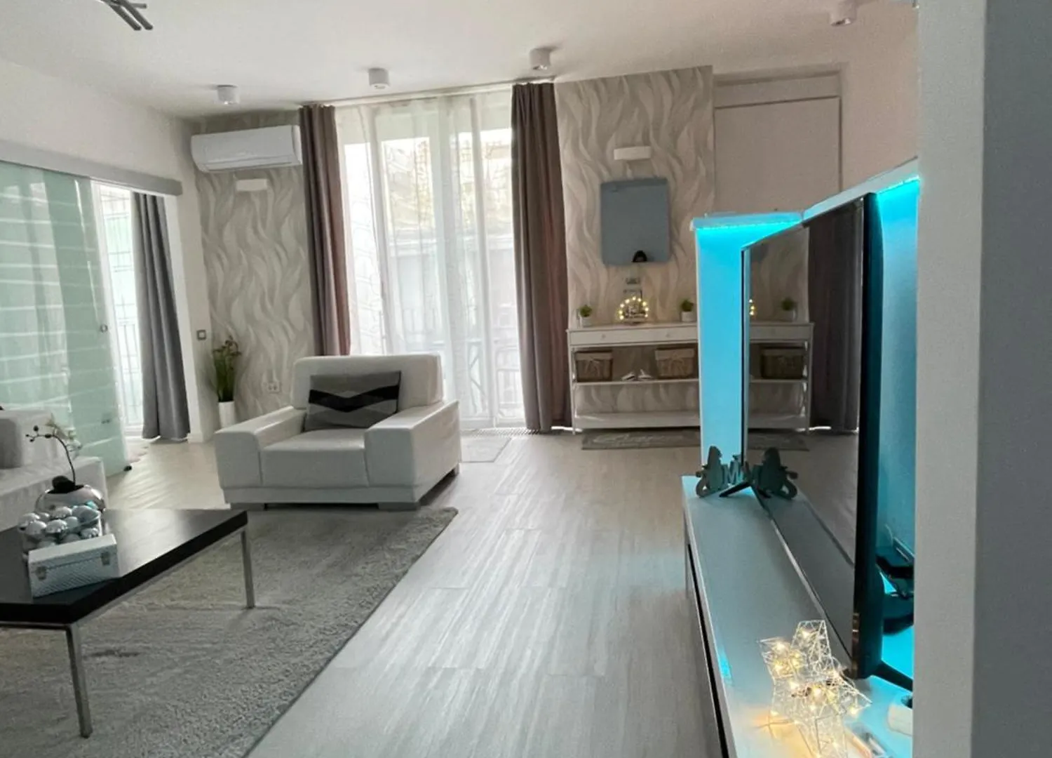 Lovely New Apartment By The Parliament Budapesta